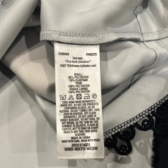 Floral Sleeveless Dress - Picture 6 of 11